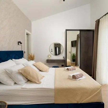 Theo Villa - Your Private Pool Oasis In Durres *