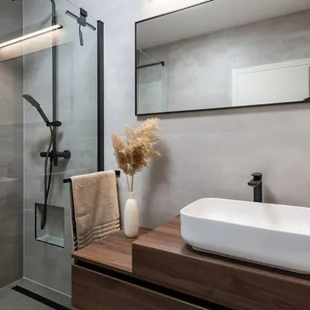 Theo Villa - Your Private Pool Oasis In Durres * Durrës